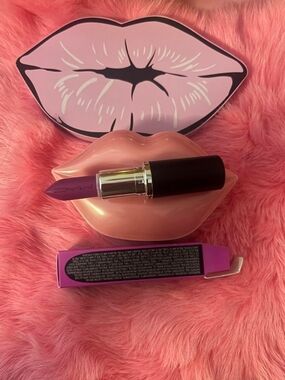 MAC Cosmetics Violet Vapor Lipstick
